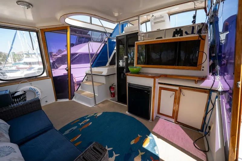 Slide: The Image of Carver 42 Aft Cabin 1988 - 5120957