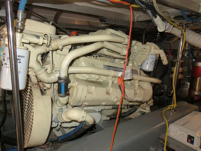 Slide: The Image of Carver 42 Aft Cabin 1988 - 5717642