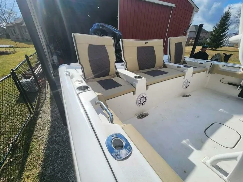 Slide: The Image of Tidewater 2500 Carolina Bay 2021 - 5120925