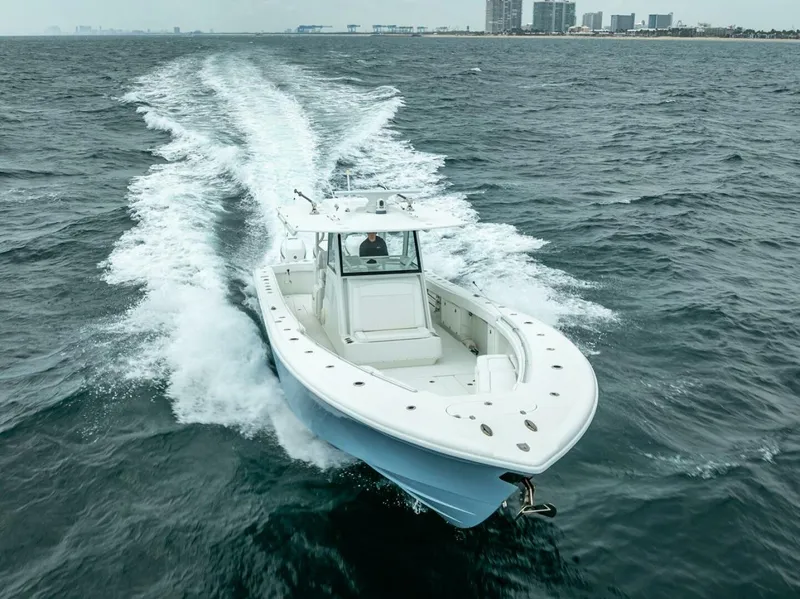 Slide: The Image of Yellowfin 39 Offshore 2018 - 5121699