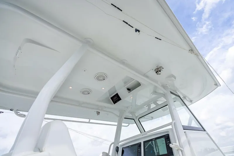 Slide: The Image of Yellowfin 39 Offshore 2018 - 5121708