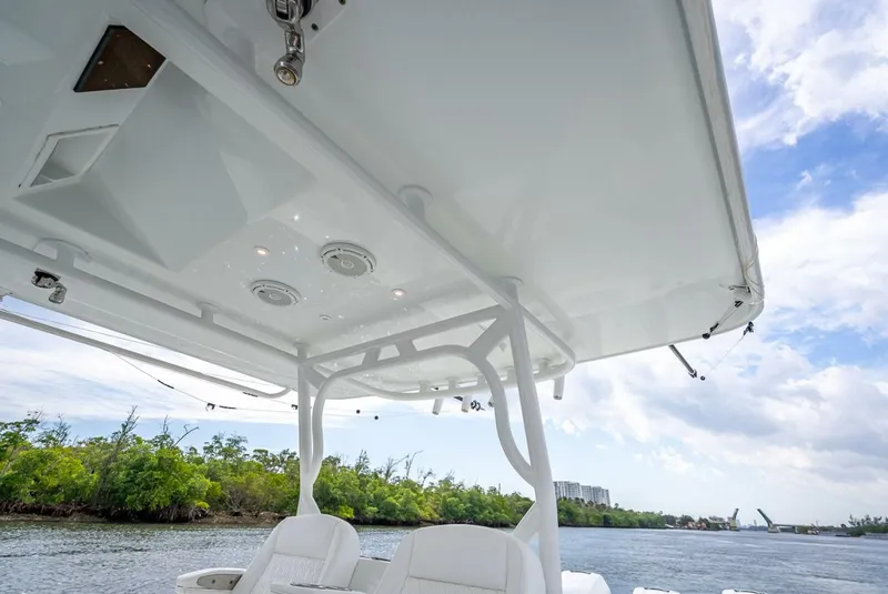 Slide: The Image of Yellowfin 39 Offshore 2018 - 5121710