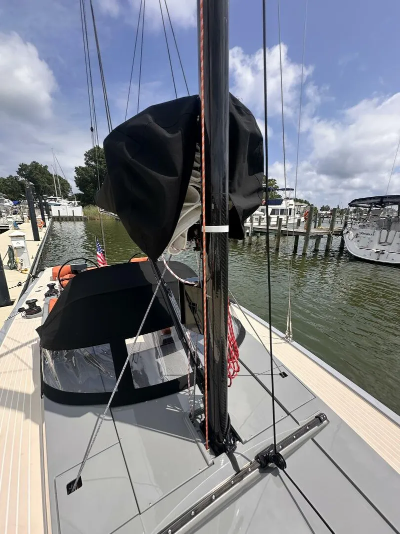 Slide: The Image of Saffier SE 33 Life 2025 - 5472566