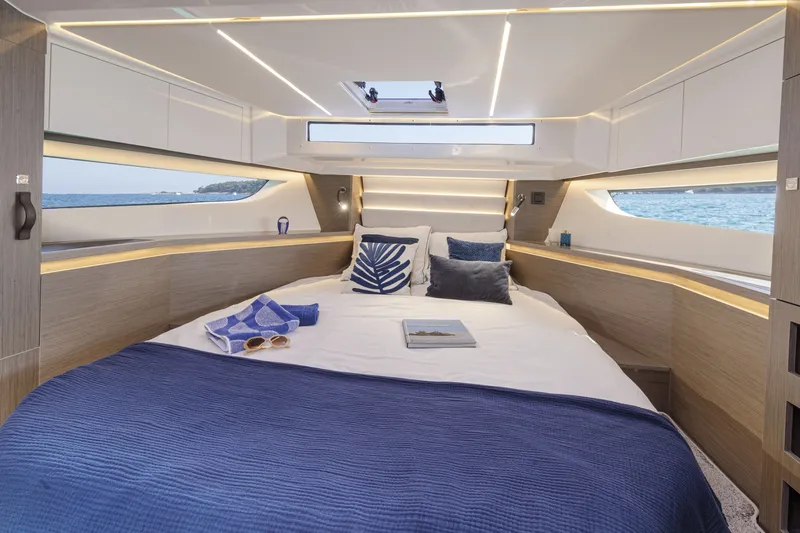 Slide: The Image of Jeanneau 1295 Coupe 2026 - 6225744