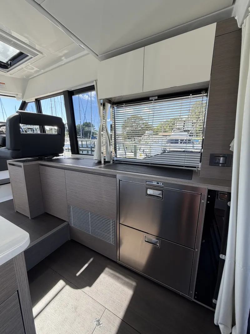 Slide: The Image of Jeanneau 1295 Coupe 2027 - 7817805