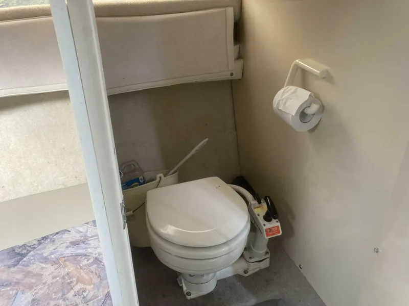 Slide: The Image of Bayliner 2252 1996 - 5370887