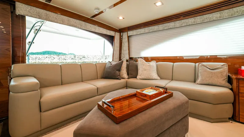 Slide: The Image of 2023 Viking 73 Convertible "Free Spool" - Salon - 5122589