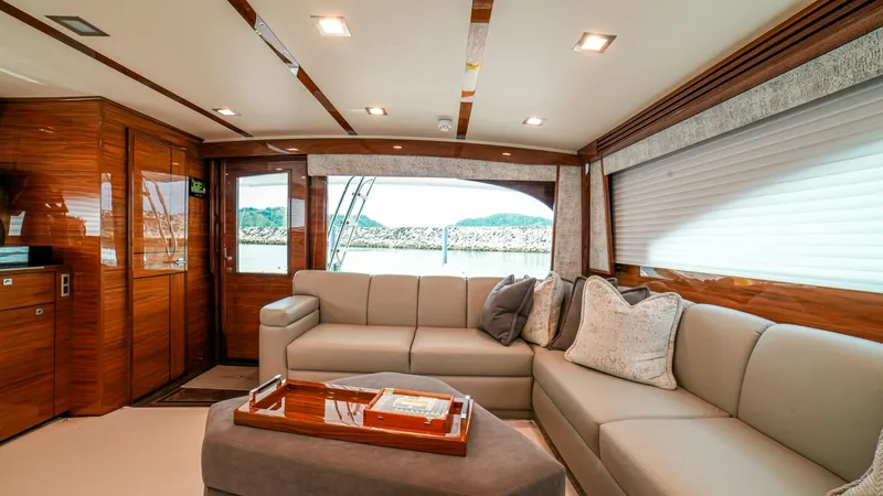 Slide: The Image of 2023 Viking 73 Convertible "Free Spool" - Salon - 5122599