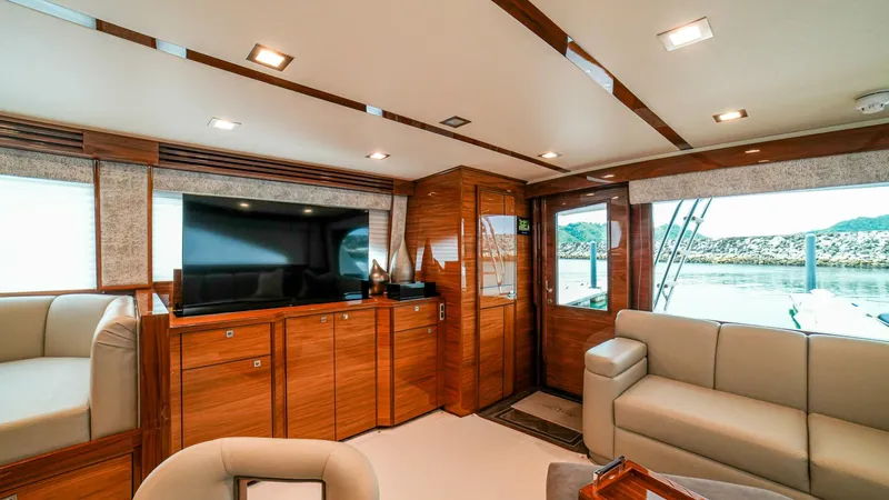 Slide: The Image of 2023 Viking 73 Convertible "Free Spool" - Salon - 5122637