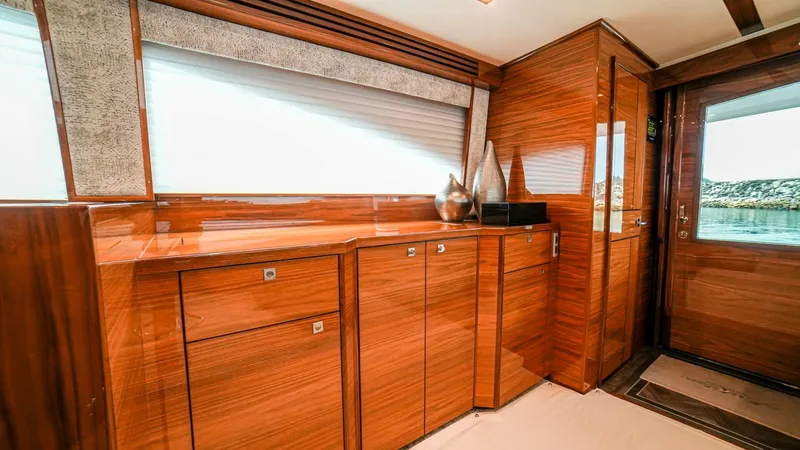 Slide: The Image of 2023 Viking 73 Convertible "Free Spool" - 5122629