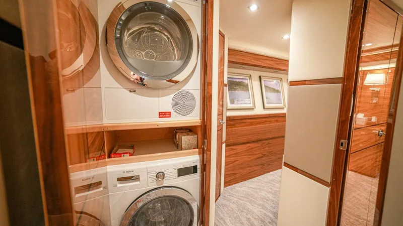 Slide: The Image of 2023 Viking 73 Convertible "Free Spool" - 5122907