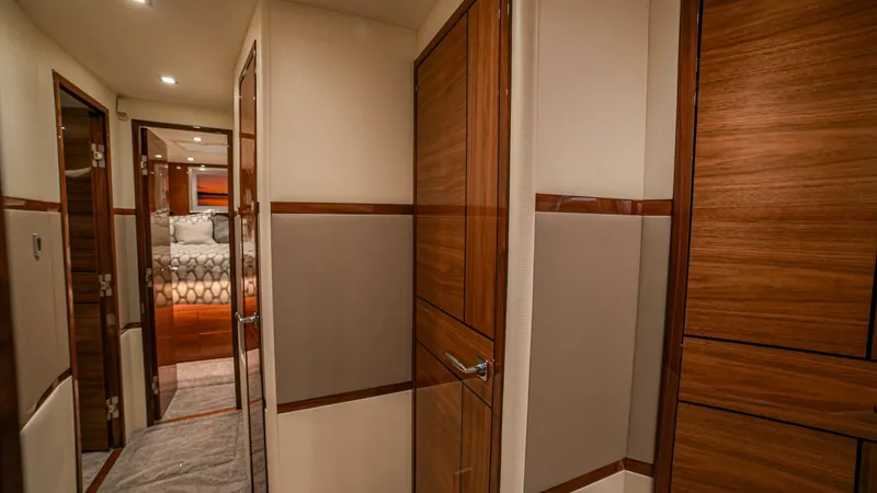 Slide: The Image of 2023 Viking 73 Convertible "Free Spool" - 5122964
