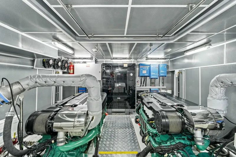 Slide: The Image of Aquitalia Flybridge 2026 - 5195501