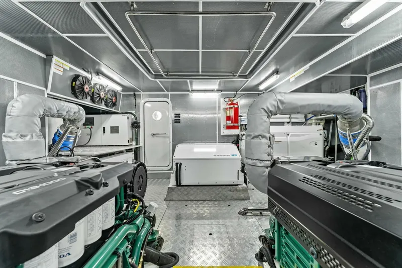 Slide: The Image of Aquitalia Flybridge 2026 - 5195503