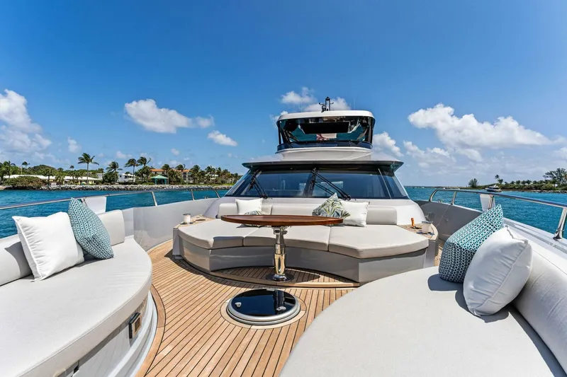 Slide: The Image of Aquitalia Flybridge 2027 - 5195464