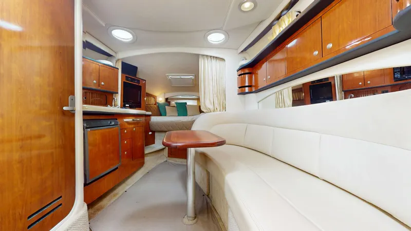 Slide: The Image of Sea Ray 33 2006 - 5169739