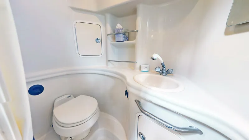 Slide: The Image of Sea Ray 33 2006 - 5170760