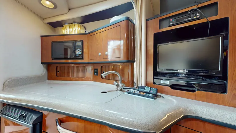 Slide: The Image of Sea Ray 33 2006 - 5170769