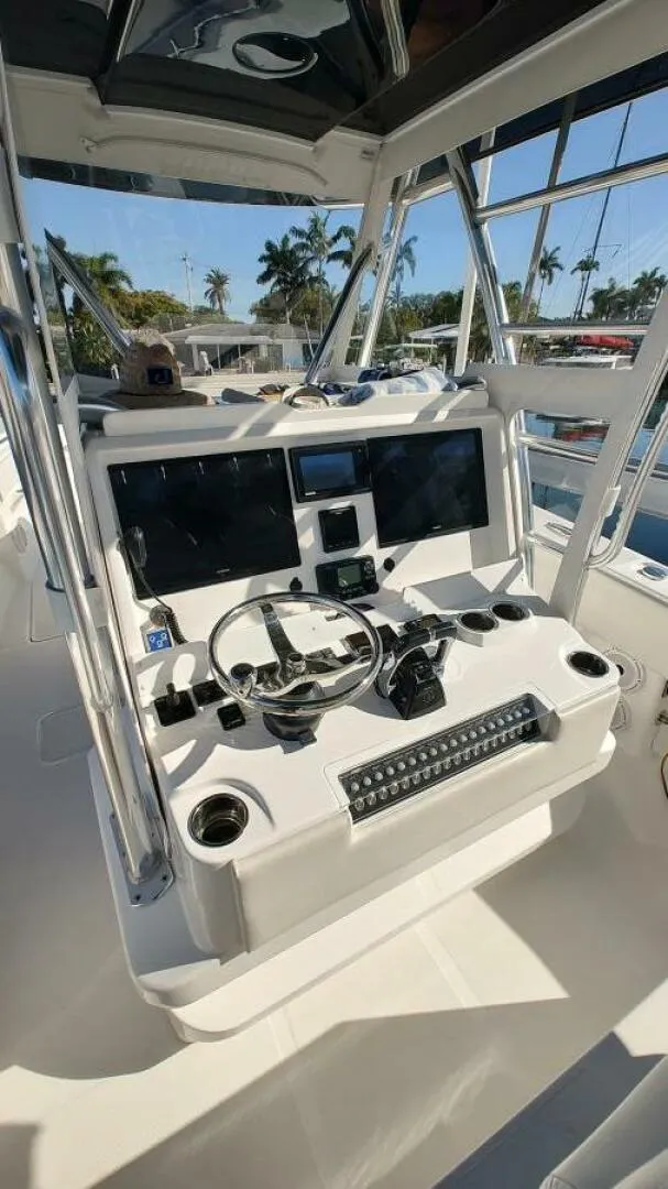 Slide: The Image of Invincible 36 Open Fisherman 2021 - 5123591