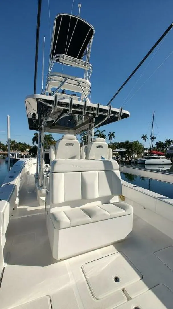 Slide: The Image of Invincible 36 Open Fisherman 2021 - 5123593
