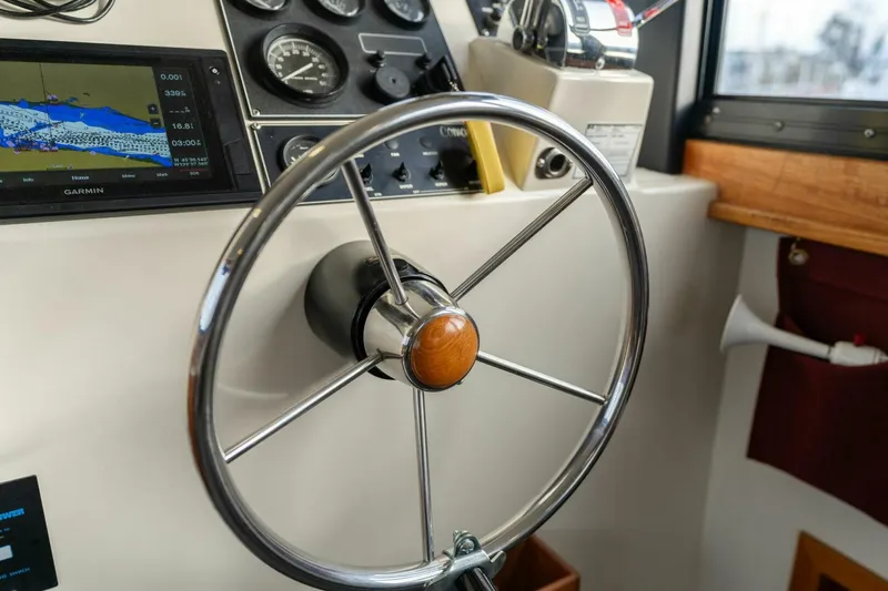 Slide: The Image of Camano 31 1995 - 5124553