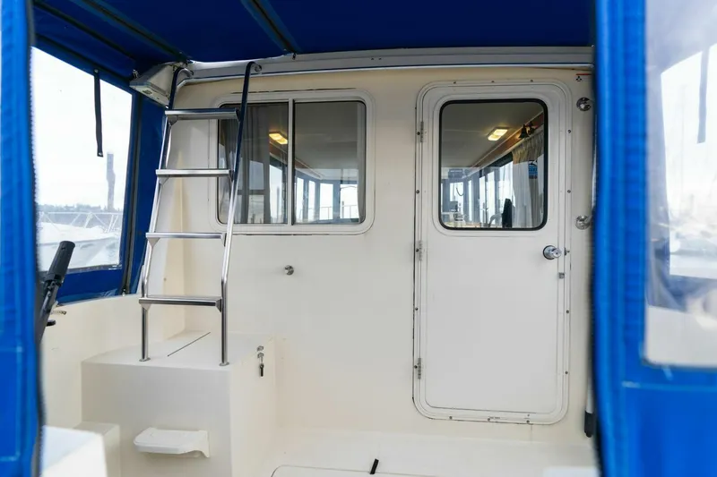 Slide: The Image of Camano 31 1995 - 5124544