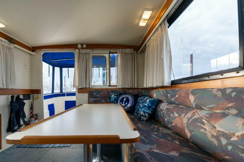 Slide: The Image of Camano 31 1995 - 5124548