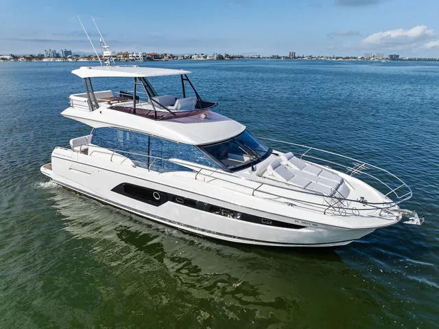 Slide: The Image of Prestige 520 2018 - 63