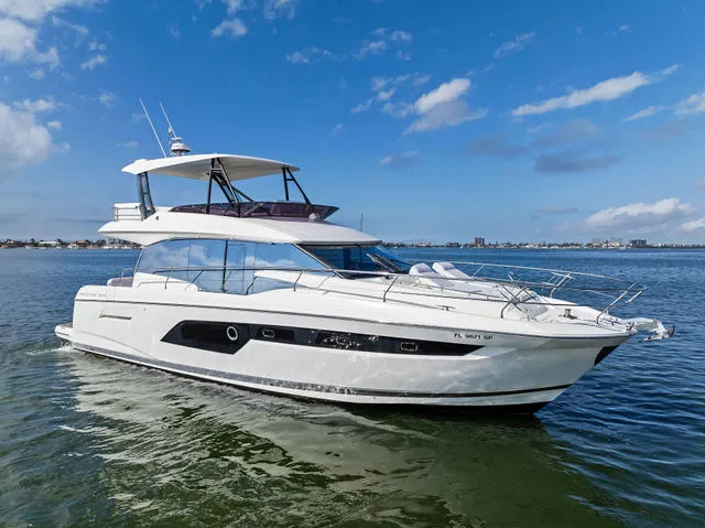 Slide: The Image of Prestige 520 2018 - 62