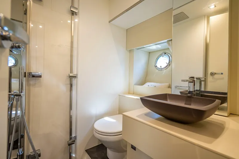 Slide: The Image of Cranchi M44 2021 - 5238445