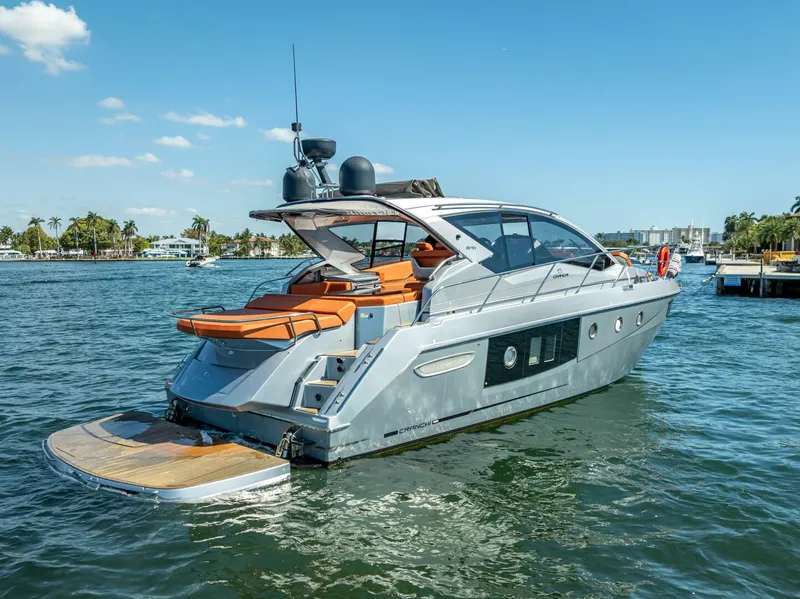 Slide: The Image of Cranchi M44 2021 - 5238437