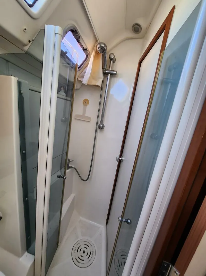 Slide: The Image of Aft Head Shower Athena, 2011 Beneteau 49 - 5125963