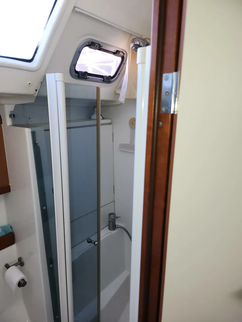 Slide: The Image of Aft Head Shower Athena, 2011 Beneteau 49 - 5125967