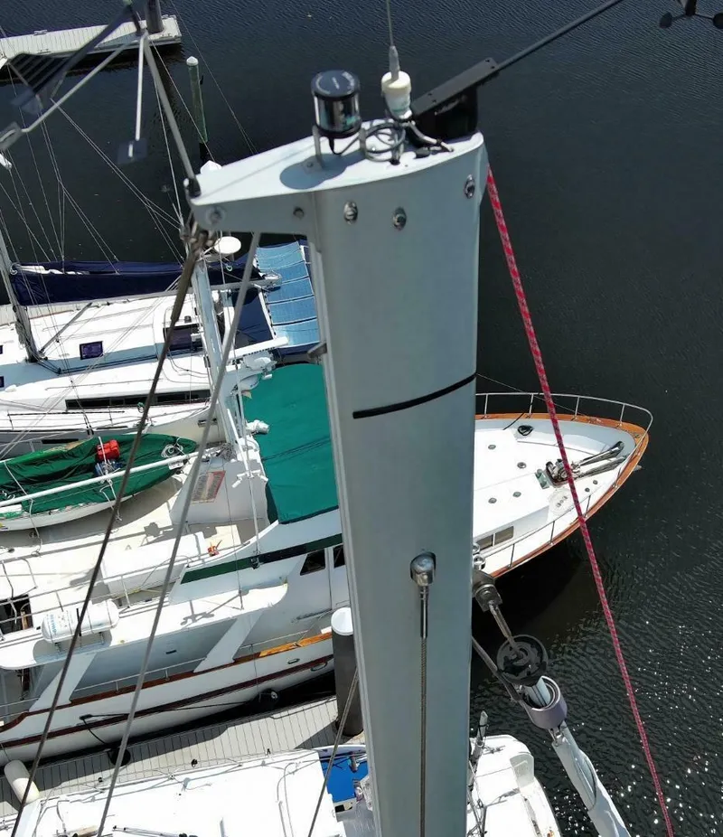 Slide: The Image of Masthead Stb Athena, 2011 Beneteau 49 - 5578992