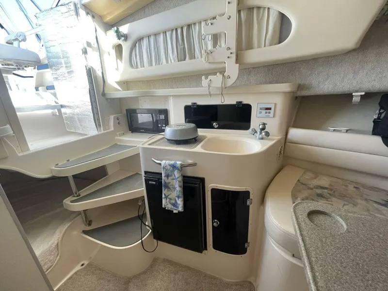 Slide: The Image of Grady-White Marlin 300 2003 - 5126279