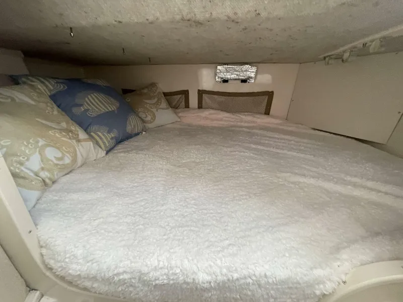 Slide: The Image of Grady-White Marlin 300 2003 - 5126283