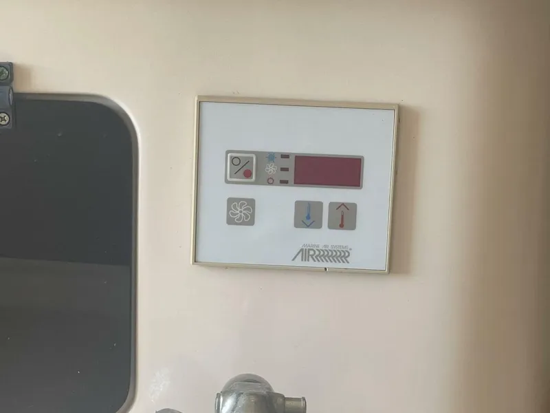 Slide: The Image of Grady-White Marlin 300 2003 - 5126284