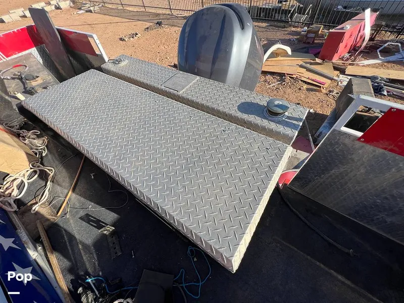 Slide: The Image of 100 Gallon Gas Tank - 10585920