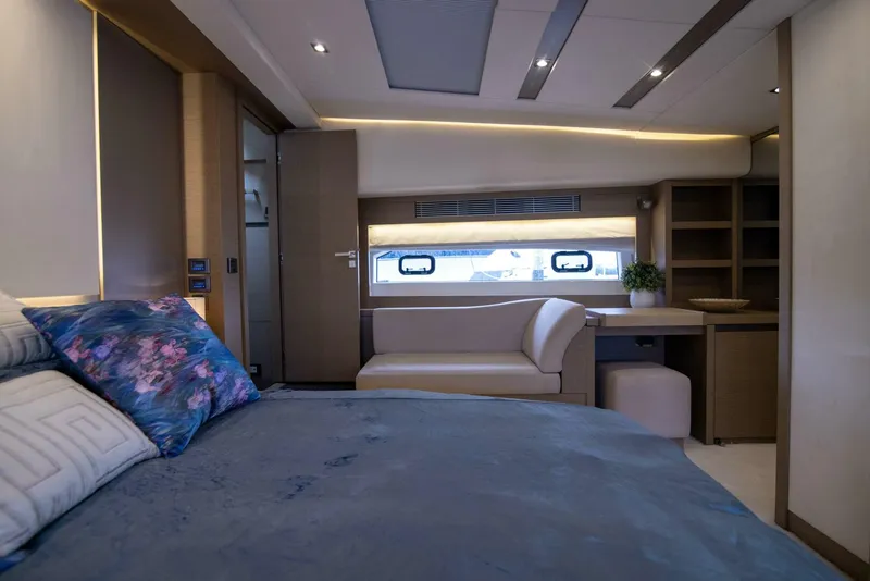Slide: The Image of Master Stateroom - 5126809