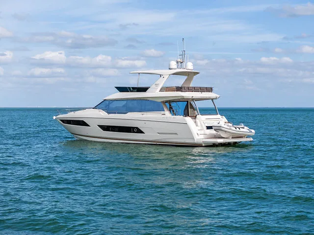 Slide: The Image of Prestige 680 Flybridge 2018 - 63