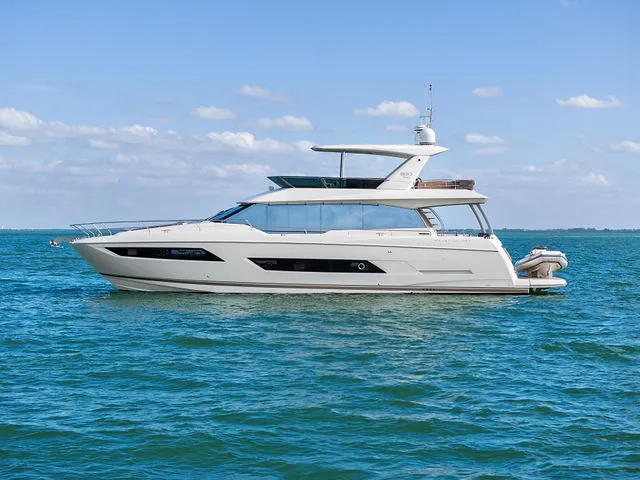 Slide: The Image of Prestige 680 Flybridge 2018 - 64