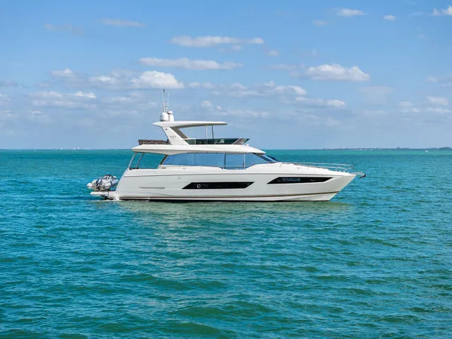 Slide: The Image of Prestige 680 Flybridge 2018 - 72