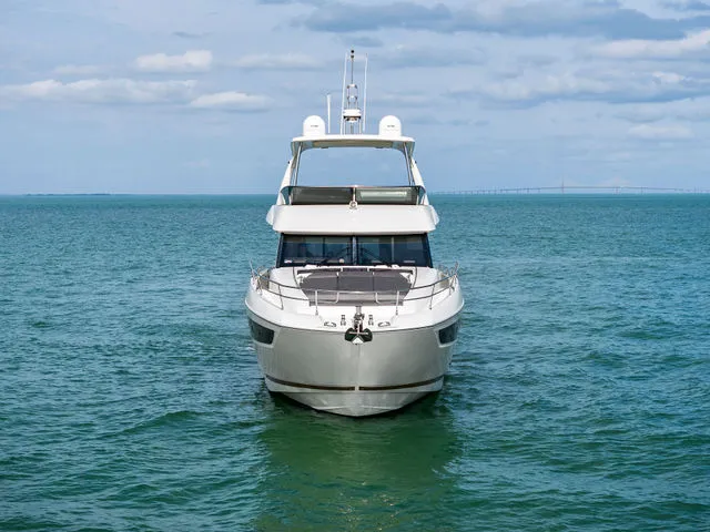 Slide: The Image of Prestige 680 Flybridge 2018 - 73