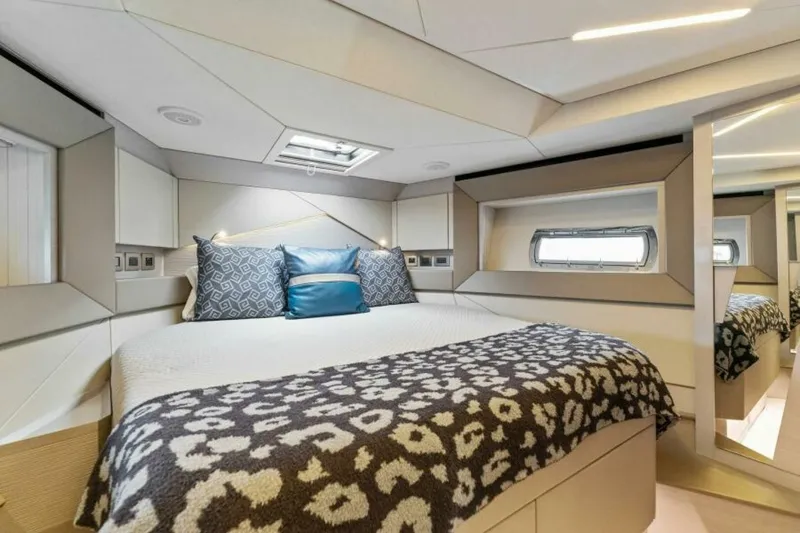 Slide: The Image of Pershing 7X 2022 - 5127046