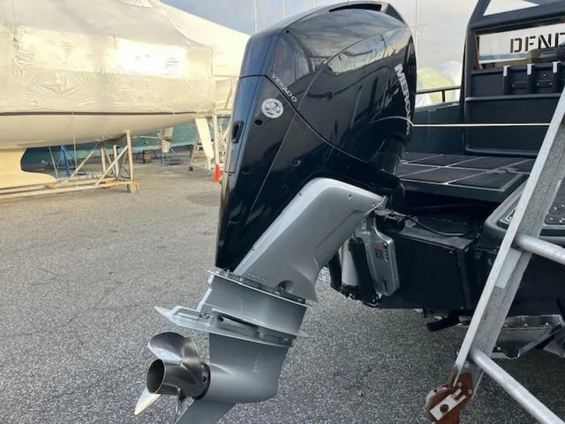 Slide: The Image of XO Boats 250 DFNDR 2022 - 5127110