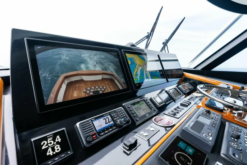 Slide: The Image of Viking 72 Enclosed Bridge 2023 - 5732602