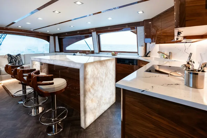 Slide: The Image of Viking 72 Enclosed Bridge 2023 - 5732609