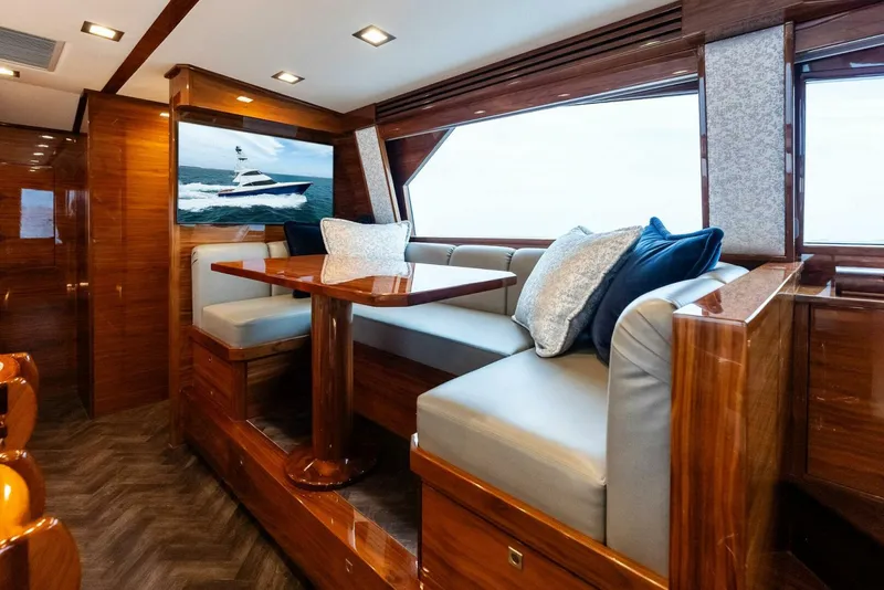 Slide: The Image of Viking 72 Enclosed Bridge 2023 - 5732610