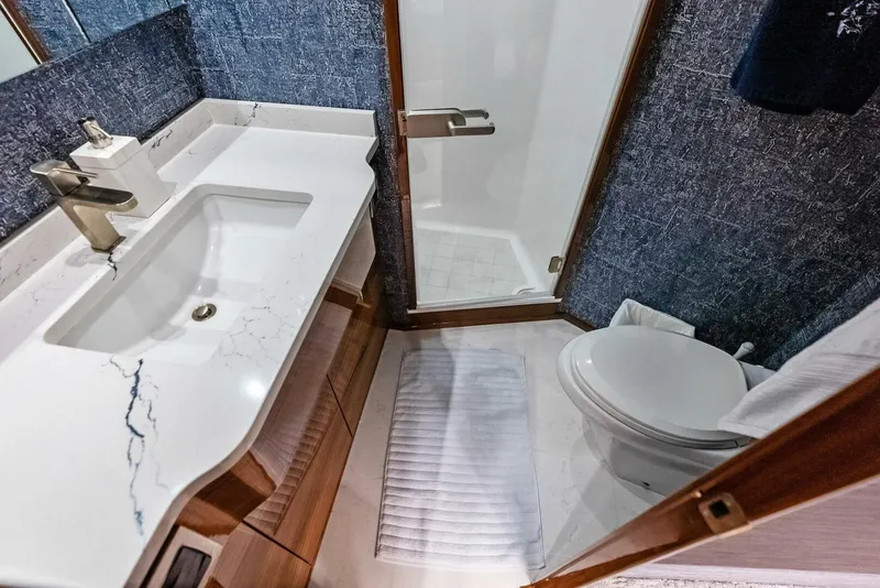 Slide: The Image of Viking 72 Enclosed Bridge 2023 - 5732678