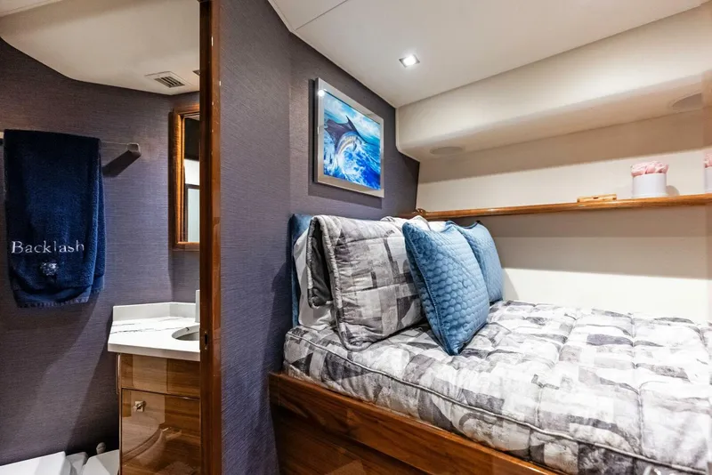 Slide: The Image of Viking 72 Enclosed Bridge 2023 - 5732764